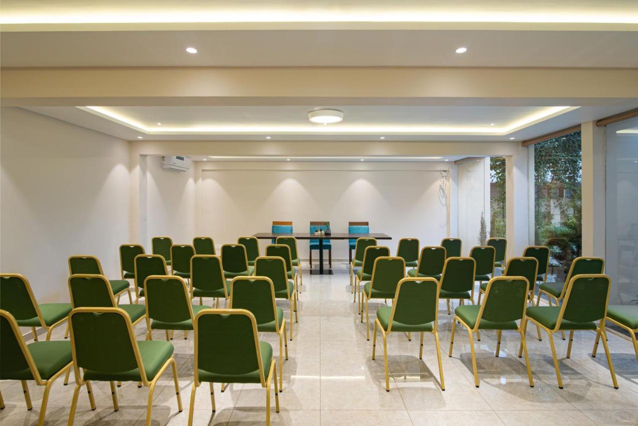 Time Square Boutique Hotel & Spa Alappuzha Εξωτερικό φωτογραφία