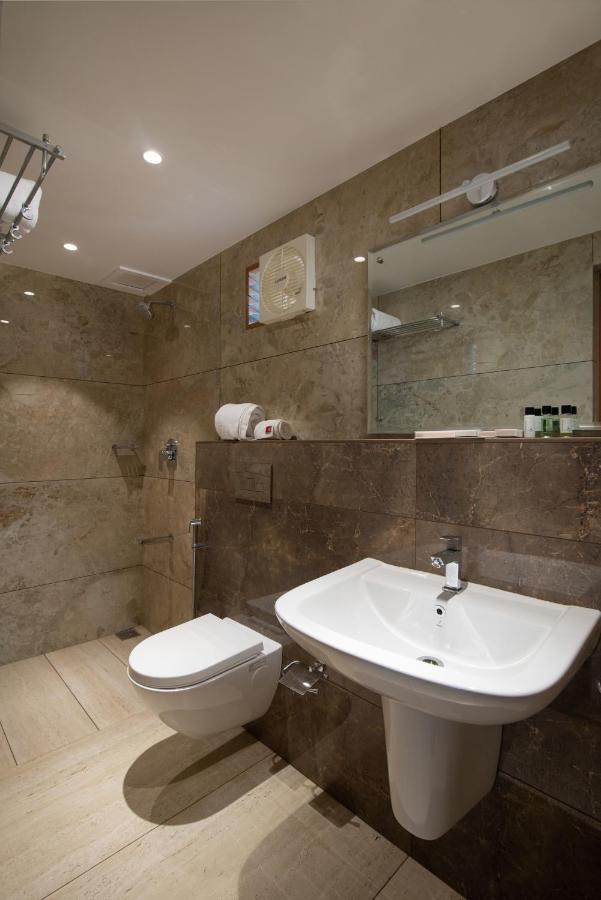 Time Square Boutique Hotel & Spa Alappuzha Εξωτερικό φωτογραφία